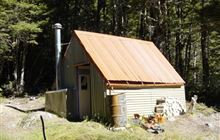 Avoca Hut . Craigieburn Forest Park