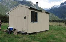 Cassel Flat Hut . Westland Tai Poutini National Park