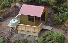 Elder Hut . Tararua Forest Park