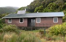 Holly Hut . Egmont National Park, North Egmont area