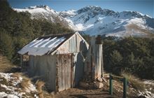 Home Hill Hut . Greenstone and Caples Conservation Areas