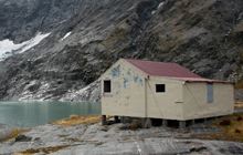 Ivory Lake Hut . Waitaha River area