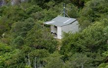 Kelly Knight Hut . Ruahine Forest Park