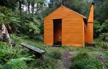 Mid Waiohine Hut . Tararua Forest Park