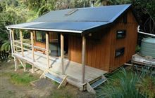 Papatahi Hut . Catchpool Valley & Orongorongo Valley, Remutaka Forest Park