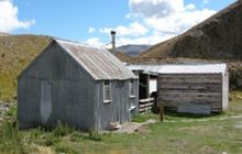 Tailings Hut . Oteake Conservation Park