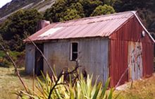 Urquhart's Hut . Craigieburn Forest Park