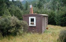 Carlyle Hut . Lake Sumner Forest Park