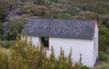 County Stream Hut . Waitaha River area