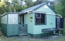 Doughboy Bay Hut . Rakiura National Park, Stewart Island/Rakiura