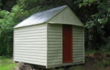 Lake Stream Hut . Victoria Forest Park