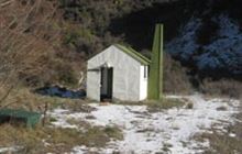 Limestone Hut . Ka Whata Tu o Rakihouia Clarence