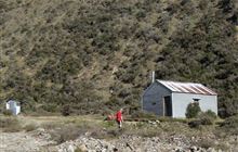 Manuka Hut . Hakatere Conservation Park