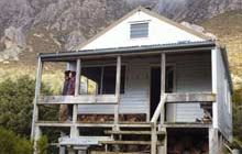 Pinnacles Hut . Hakatere Conservation Park, Mount Somers area