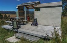 Poor Pete's Hut . Kahurangi National Park