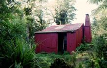 Renata Hut . Tararua Forest Park