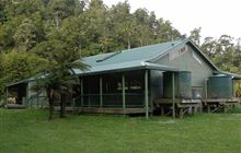 Waiharuru Hut . Te Urewera