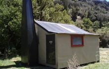 Wilkinson Hut . Kokatahi River - Whitcombe River area